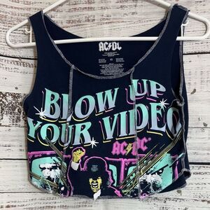 AC/DC Top Womens Sz Xs Crop tank T-Shirt
Music Festival Graphic Tee cotton blend